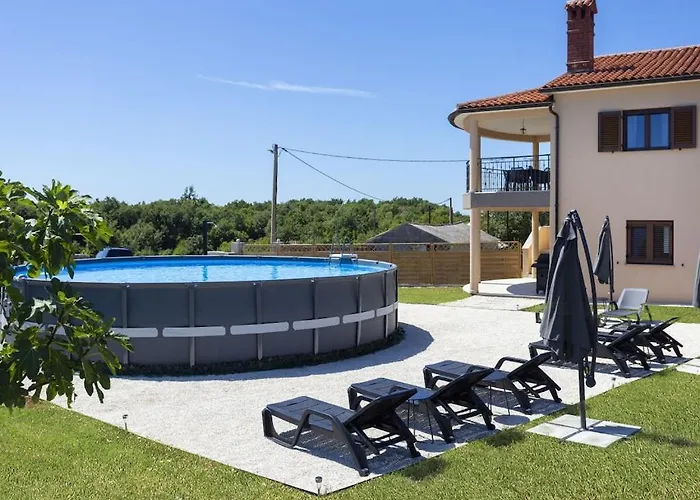 Vikendica Luxurious With Pool *