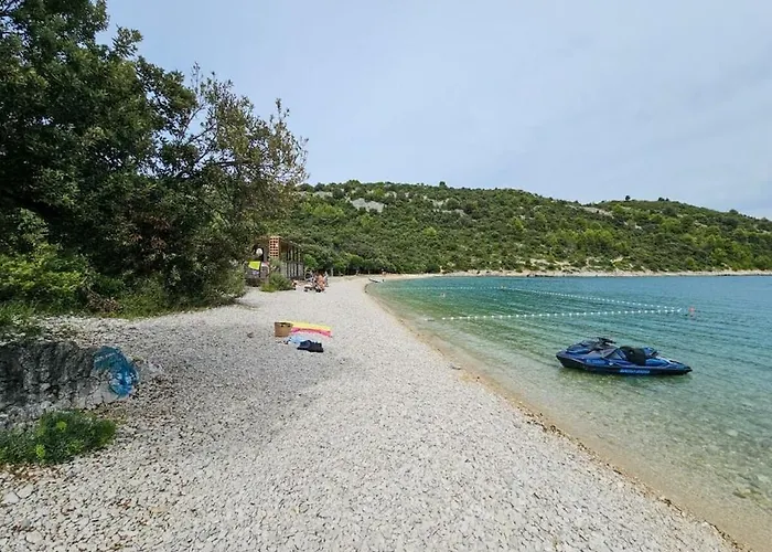 Vikendica Luxurious With Pool *