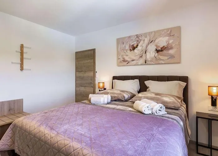 Luxurious With Pool Semesterbostad Barban