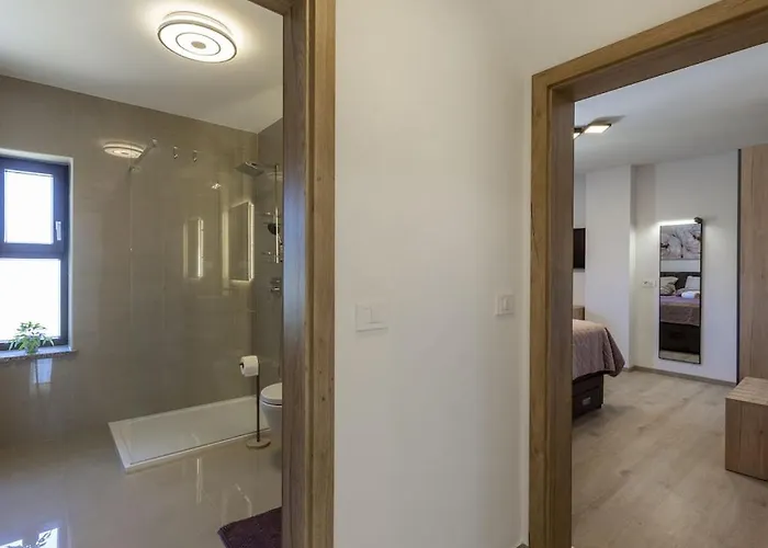 Semesterbostad Luxurious With Pool *