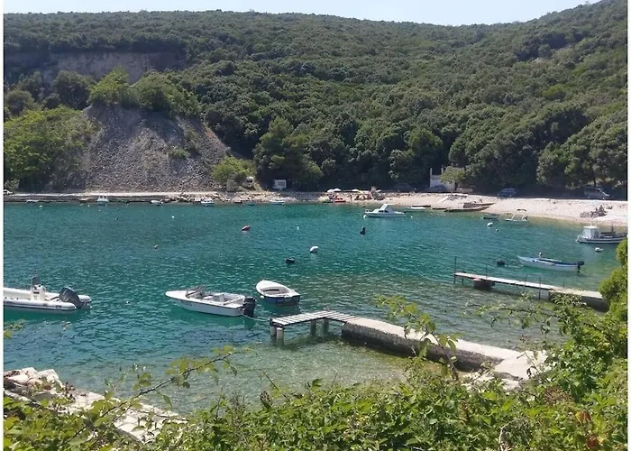 Luxurious With Pool Semesterbostad Barban